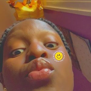 Meet your Posher, Vanessa